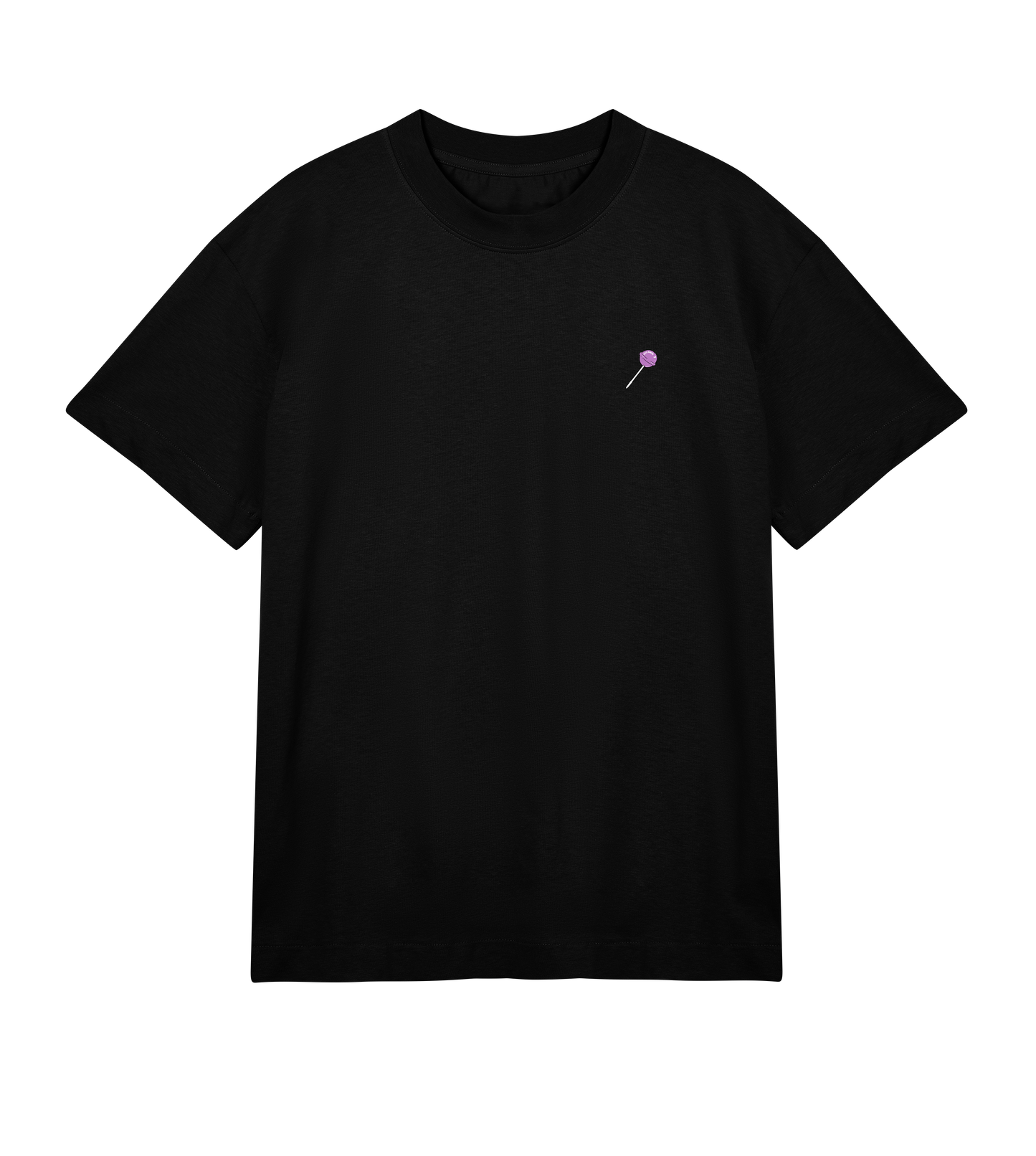 T-shirt noir Soy Amor vu de face, coupe oversized, avec une petite sucette violette imprimée côté cœur.
