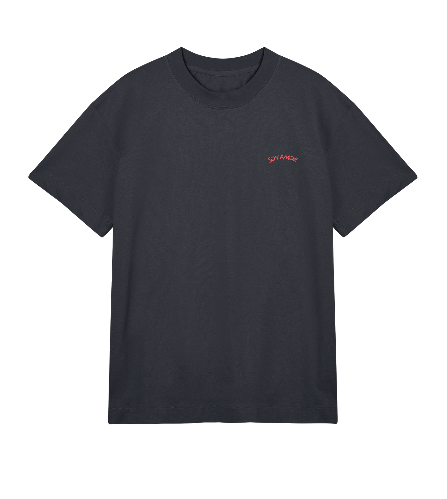 T-shirt off black Soy Amor vu de face, coupe oversized, avec un petit logo “Soy Amor” imprimé en rouge sur la poitrine gauche.